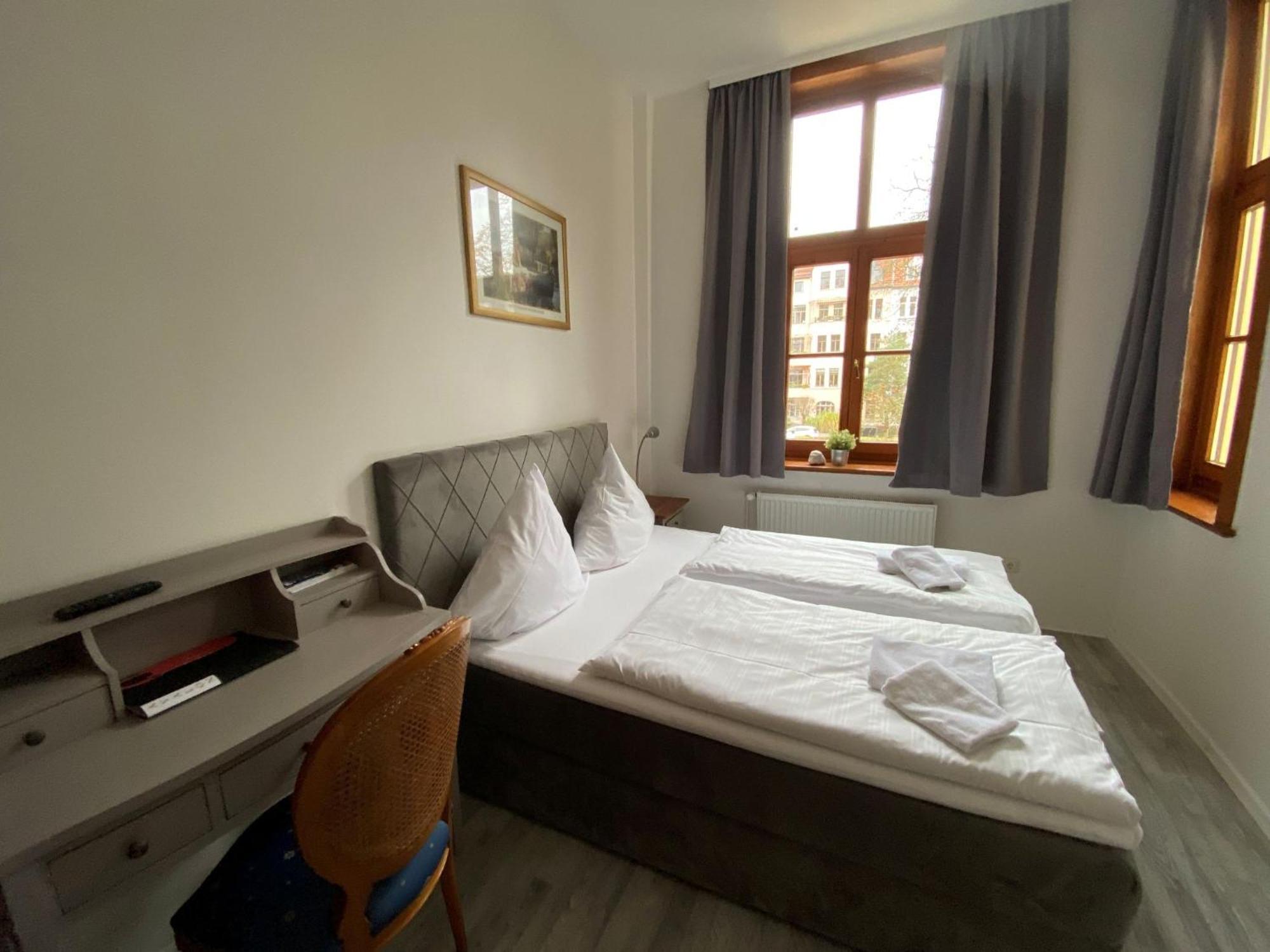 Avalon Bed & Breakfast Themen/- Nichtraucherhotel Hannover Ngoại thất bức ảnh