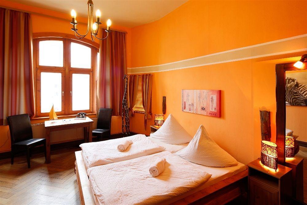 Avalon Bed & Breakfast Themen/- Nichtraucherhotel Hannover Ngoại thất bức ảnh