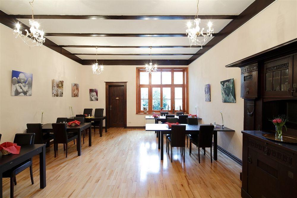Avalon Bed & Breakfast Themen/- Nichtraucherhotel Hannover Ngoại thất bức ảnh
