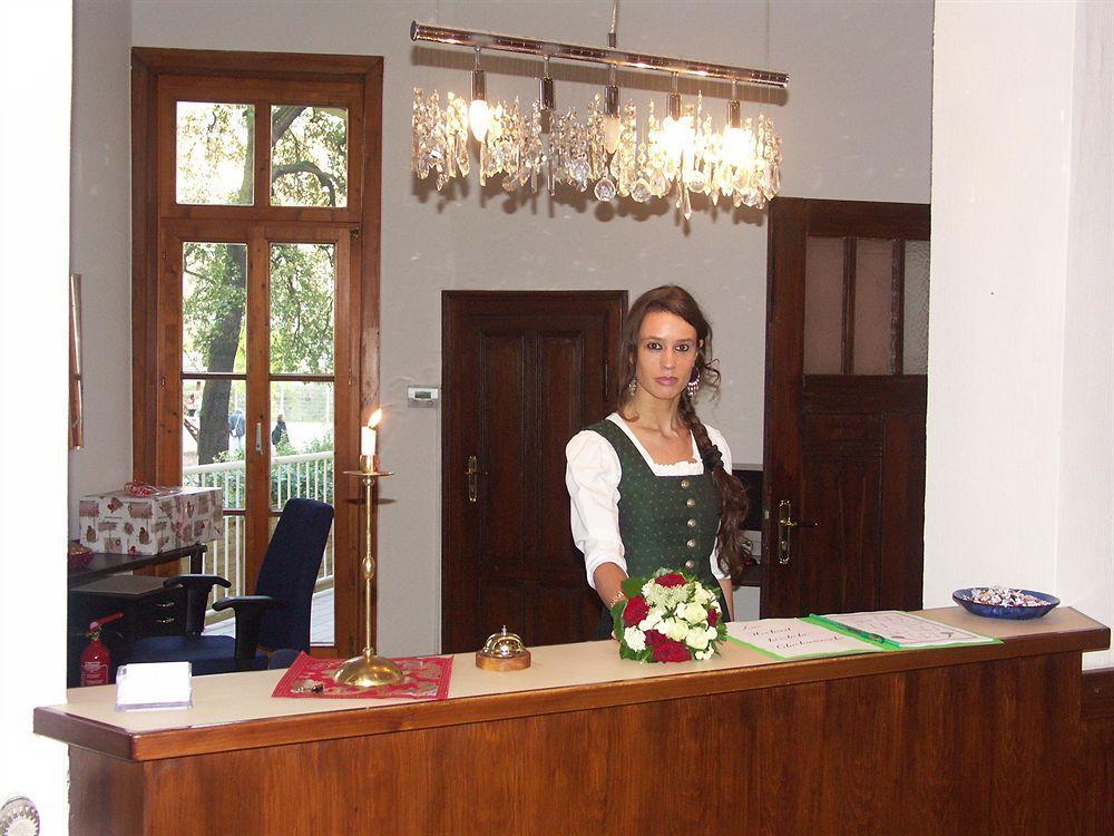 Avalon Bed & Breakfast Themen/- Nichtraucherhotel Hannover Ngoại thất bức ảnh