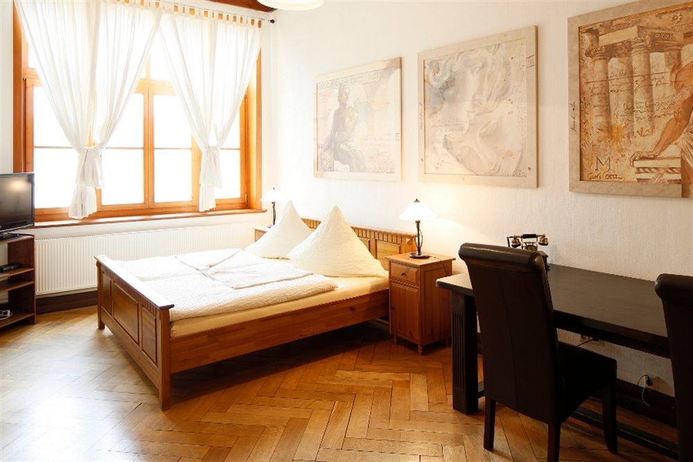 Avalon Bed & Breakfast Themen/- Nichtraucherhotel Hannover Ngoại thất bức ảnh