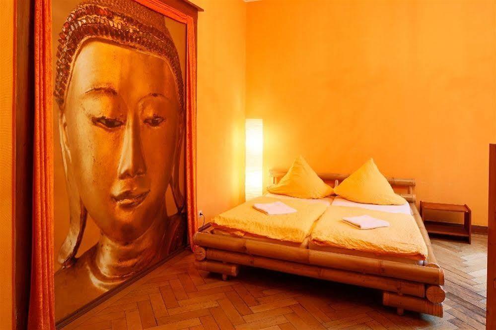 Avalon Bed & Breakfast Themen/- Nichtraucherhotel Hannover Ngoại thất bức ảnh